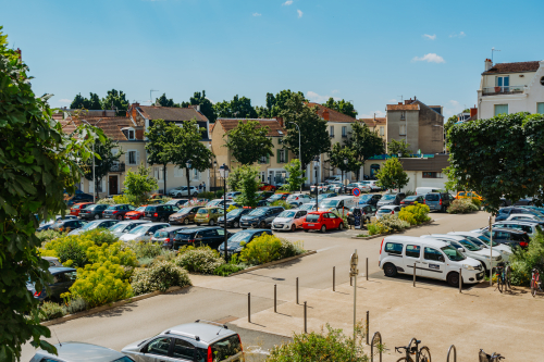 Parking mairie.JPG